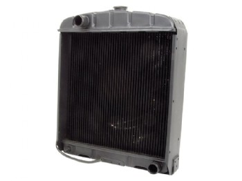1082414R91 Radiateur International B275