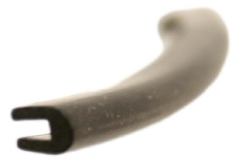 135327A Rubber middelngrille Massey Ferguson  detail