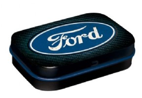 Blikken doosje gevuld met pepermuntjes.