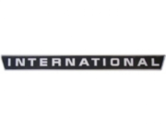 Bonnet side emblem IHC 656, 756, 826, 856, 1026, 1256 & 1456