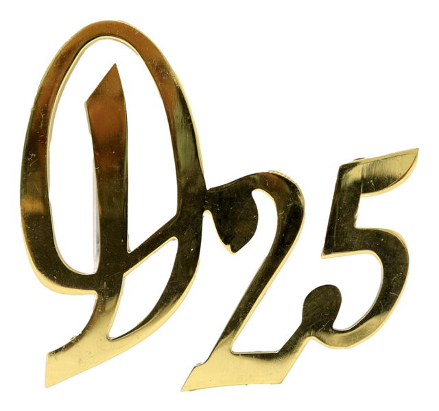 Deutz D25 emblem