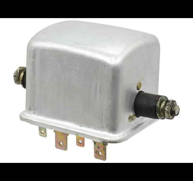 Control box, spade in terminals
