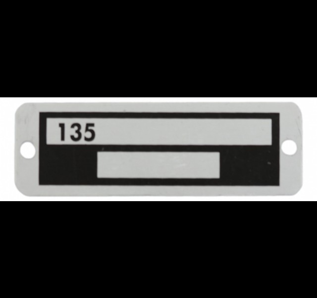MF135 serienummer plaatje