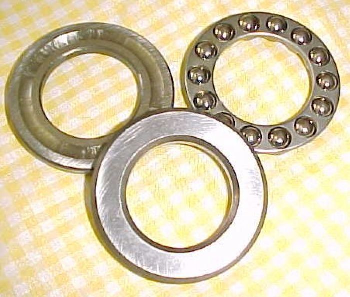 John Deere D1300R, governor bearing