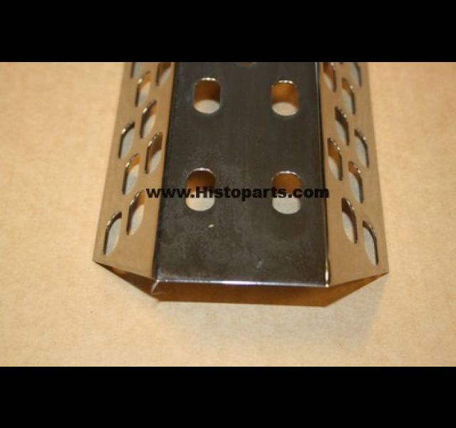 International 1468, 1568 manifold shield Histoparts