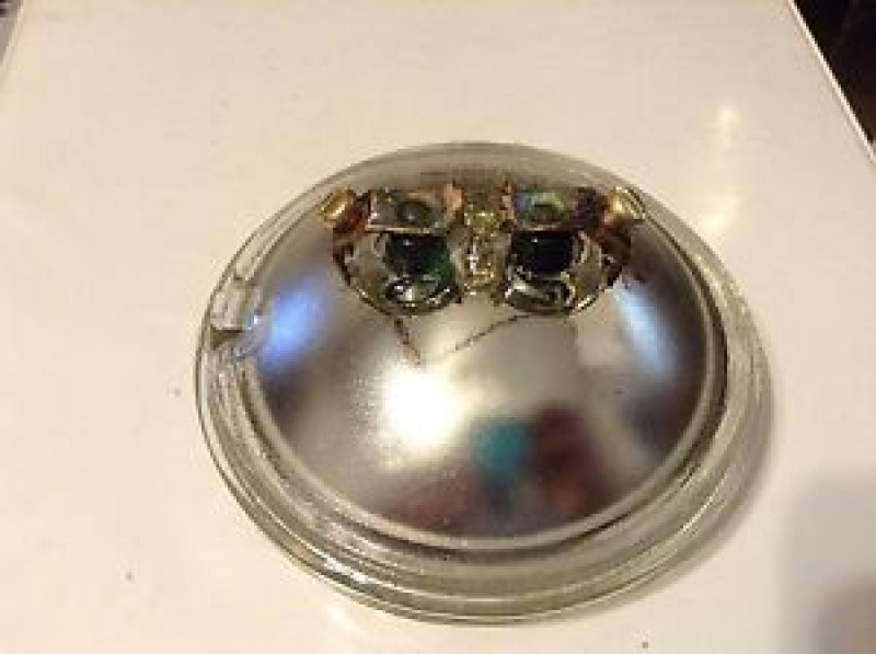 Sealed beam lamp. 12 Volt. 110 mm diameter Histoparts