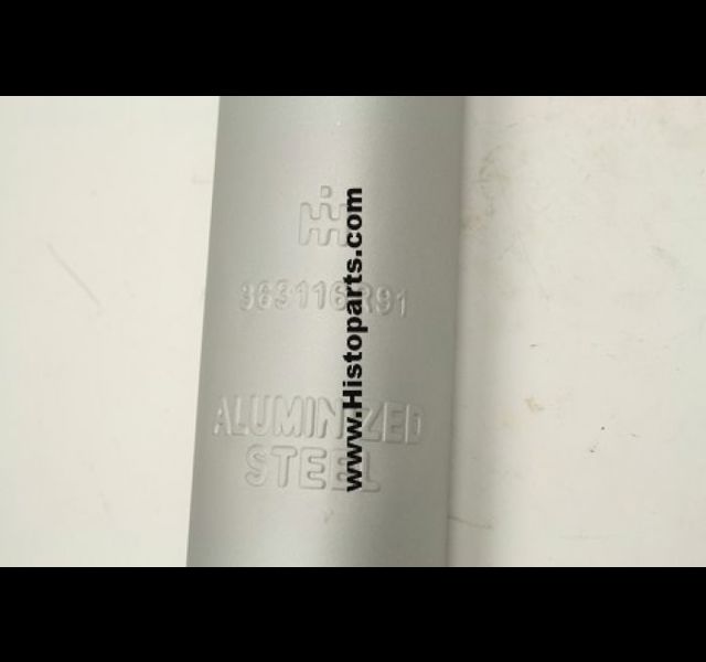 Original model. underslung muffler. Farmall Cub in detail