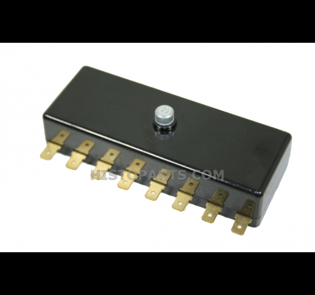 Fuse box, 8 pole. with flat terminal mounting