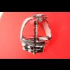 Radiateur dop met ornament en temperatuurmeter, A-Ford in detail