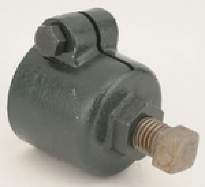 Rear wheel hub puller. T-Ford