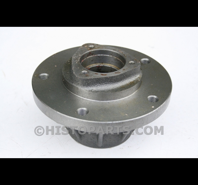 Front wheel hub International 2WD