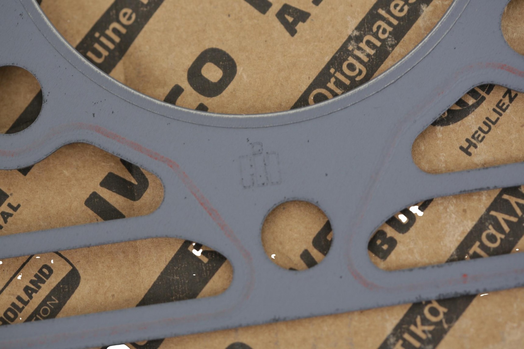 Original Headgasket International 6 cyl Histoparts