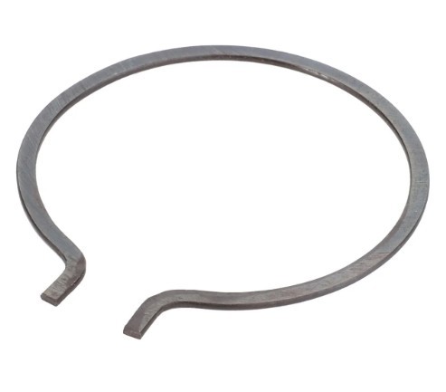 Ring, retainer. Massey Ferguson