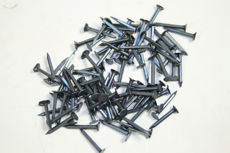 Floorboard seal and roof nail set