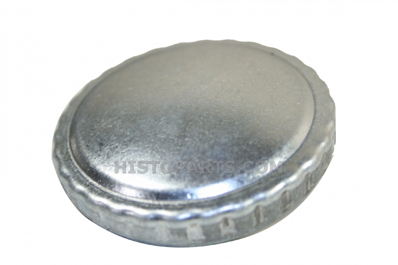 Fuel tank or oil filler cap