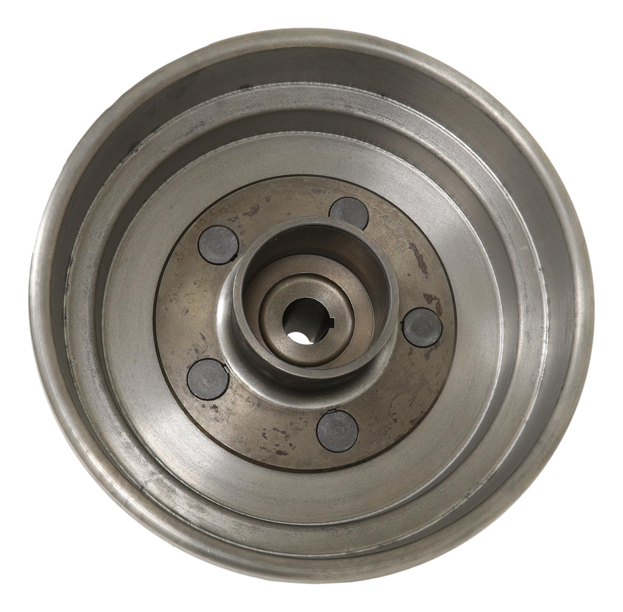 productfoto van Achterwiel naaf met remtrommel. A-Ford