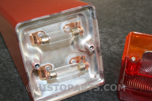 Achterlamp International 323 tot 453 in detail