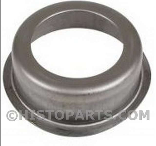 Front wheel retainer, John Deere A