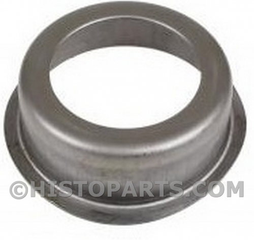 Front wheel retainer, John Deere A