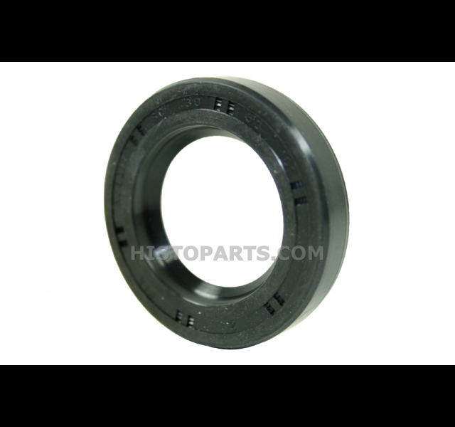 Brake shaft oil seal. RH. Mc. Cormick D-series