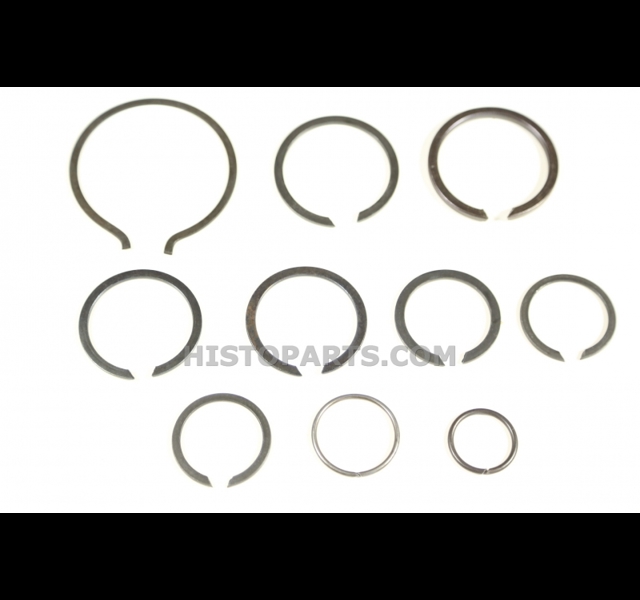 Transmissie veerring en clip set. Massey Ferguson