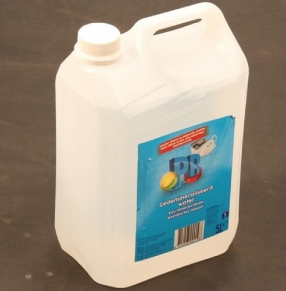 Battery Water. 5 Liter can