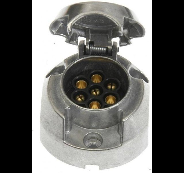 7 Pole Socket, Metal