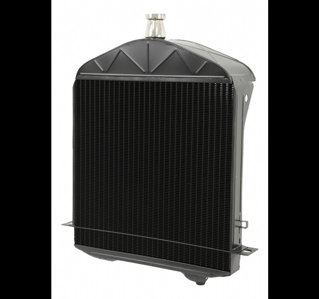 Black low radiator Ford Model T, 1917-23. Histoparts
