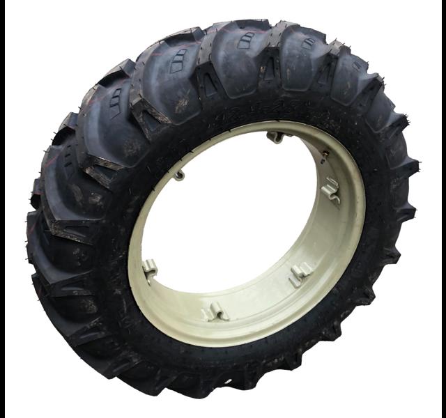 Wheel and tyre assembly RH. 12.4 x 28