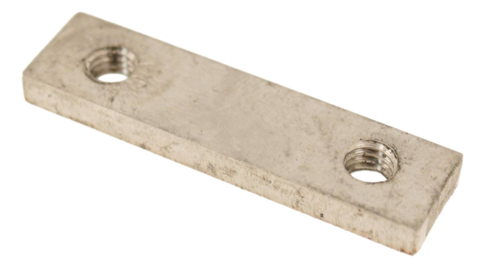 Hinge threaded plate. Case International