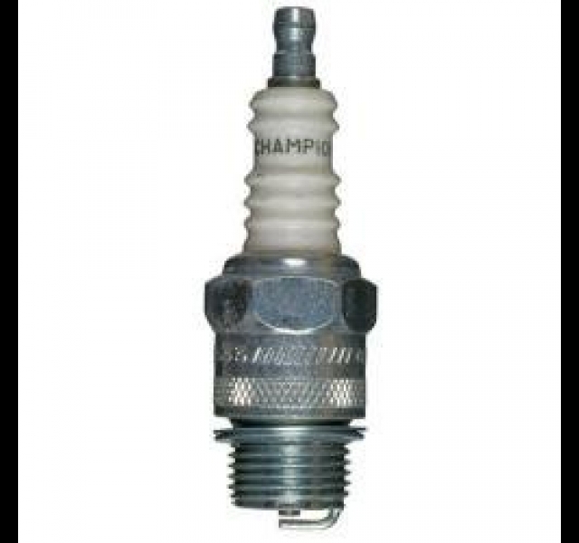 Champion D21 bougie