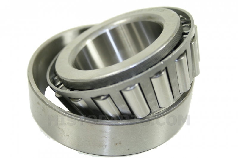 Outer half shaft bearing. Massey Ferguson