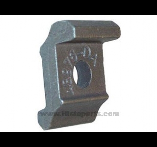 Front wheel clamp Farmall